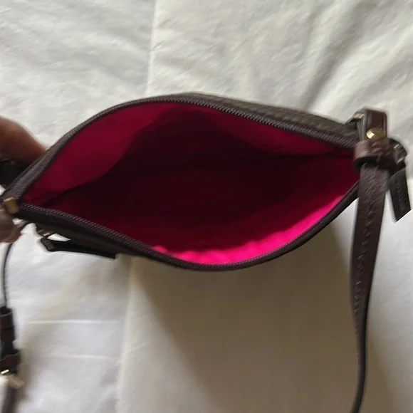 Dooney Burke crossbody bad - Picture 5 of 6